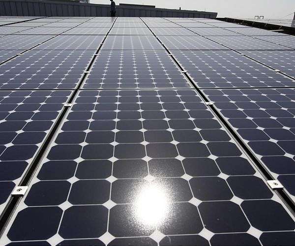 Vysokoúčinná konverzia solárnej energie, ktorú umožnil nový kompozitný materiál