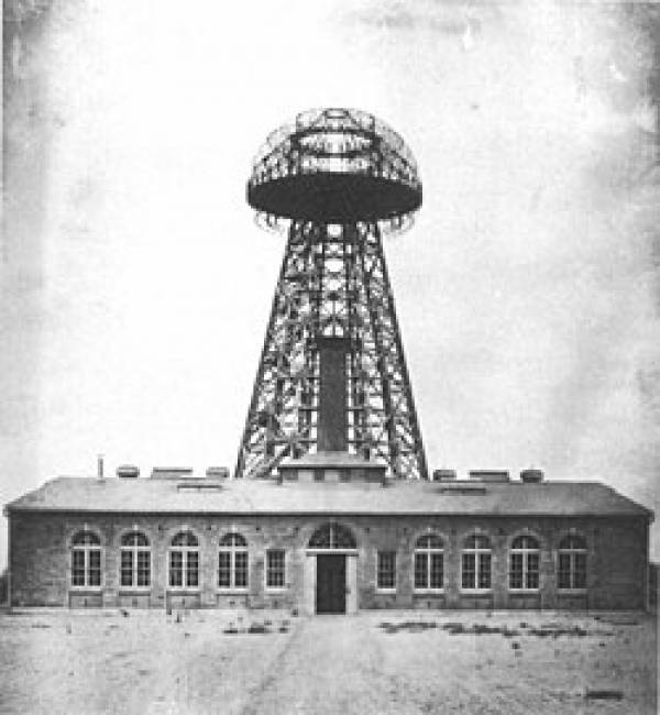1904 image of Wardenclyffe Tower